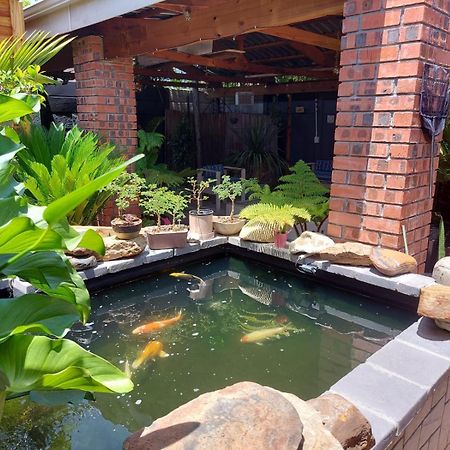 Villa Mariss Guesthouse Kraaifontein Exterior photo